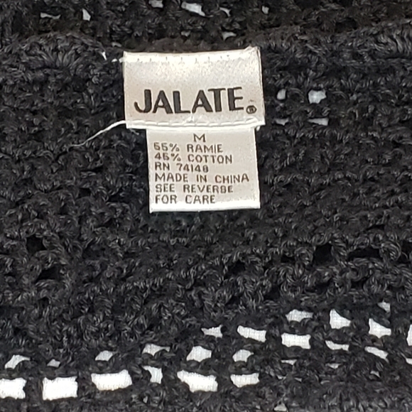 80's Black sleeveless crocheted scoop neck top - Picture 5 of 6